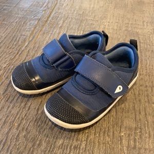 Bobux trainers/active shoes for toddler boy/girl.